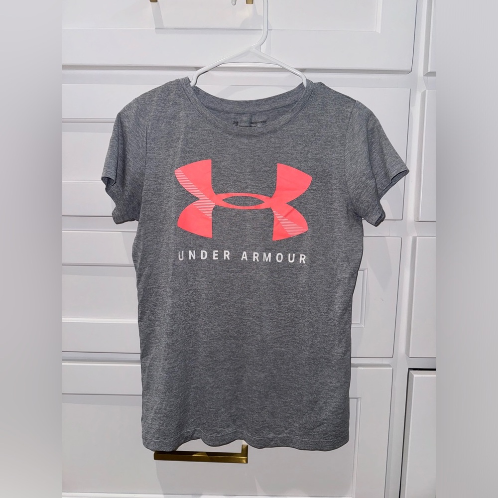UA heat gear shirt size XSmall